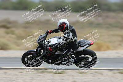 media/May-05-2025-Moto Forza (Mon) [[3c1838c5e5]]/2-B Group/Session 3 (Panning Test Turn 14 Inside)/